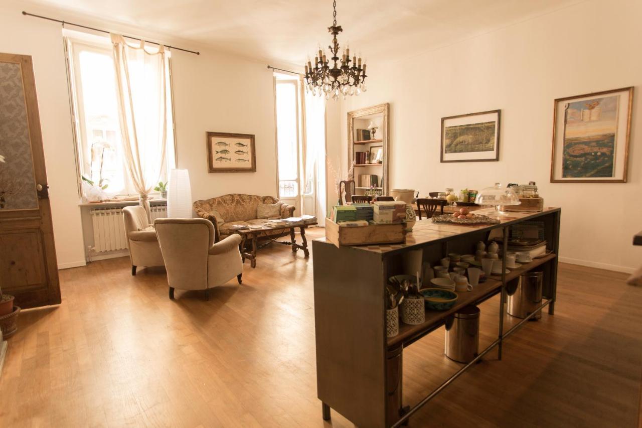 Le Stanze Di Sara Bed and Breakfast Turin Exteriör bild