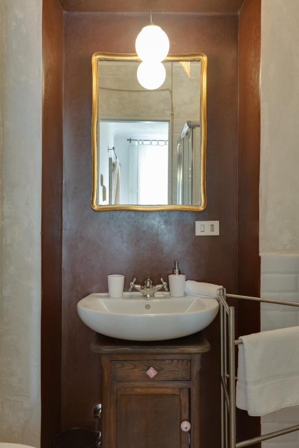 Le Stanze Di Sara Bed and Breakfast Turin Exteriör bild